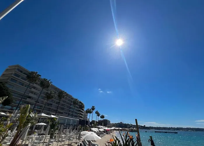 Apartment Les Pins - Sea View - 4 People - Parking *