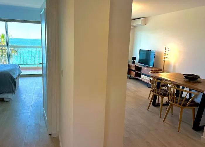 Apartment Les Pins - Sea View - 4 People - Parking *